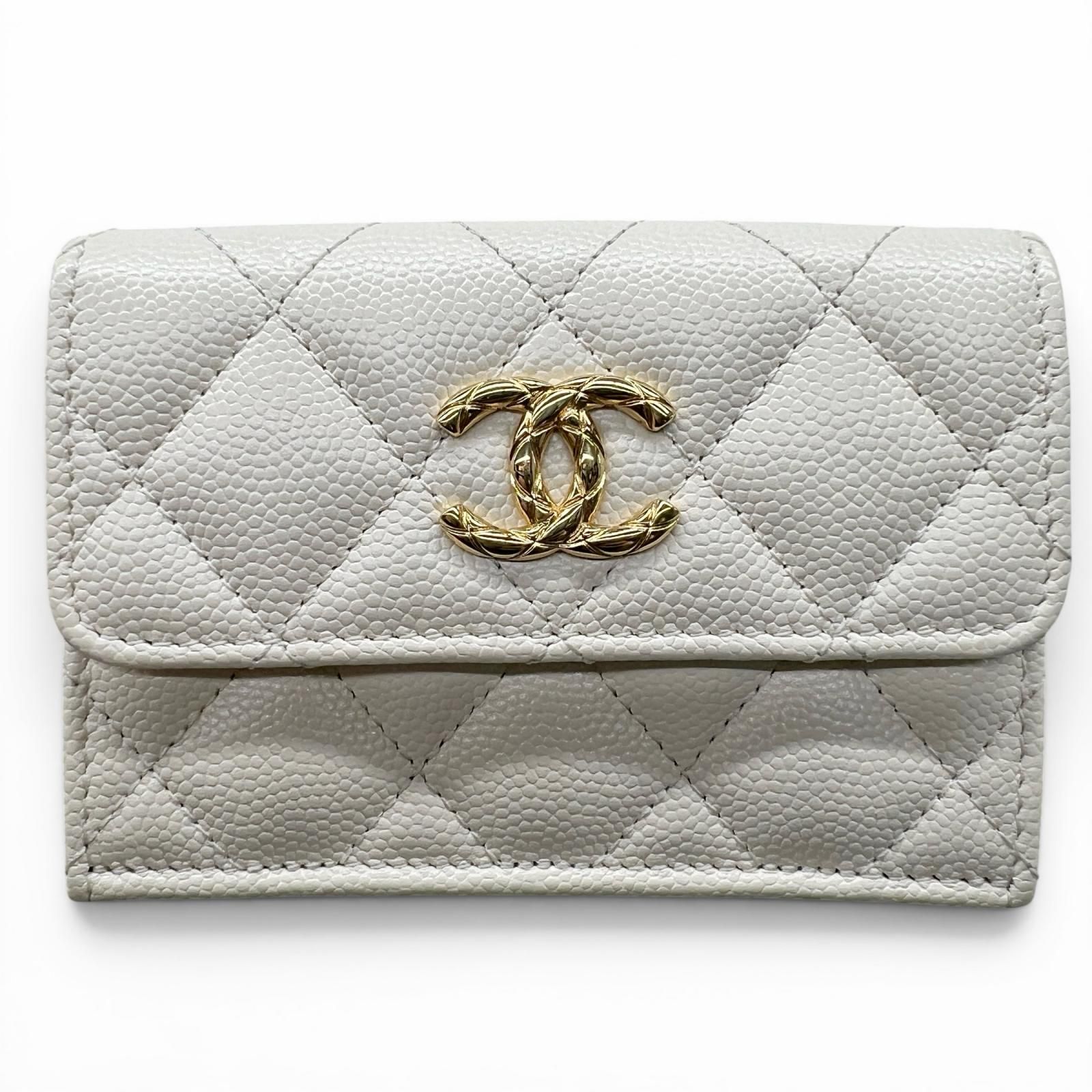 CHANEL 極美品 シャネル マトラッセ クラシック スモール フラップ ウォレット 三つ折り財布 キャビアスキン 新型シリアルシール アイボリー レザー コンパクトウォレット ミニ財布 Aランク 中古 鑑定済 シャネル財布