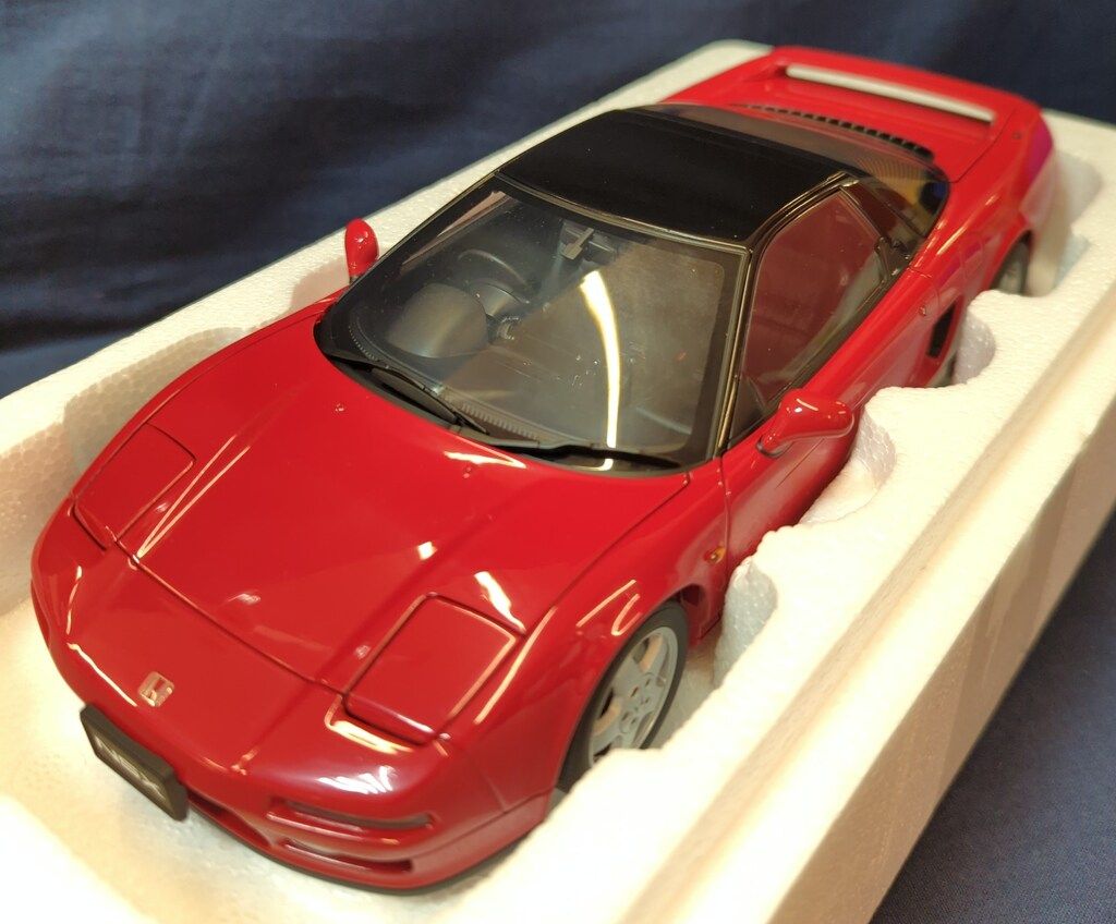 AUTOart 1/18 SIGNATURE HONDA NSX 1990(Formula Red) 73271