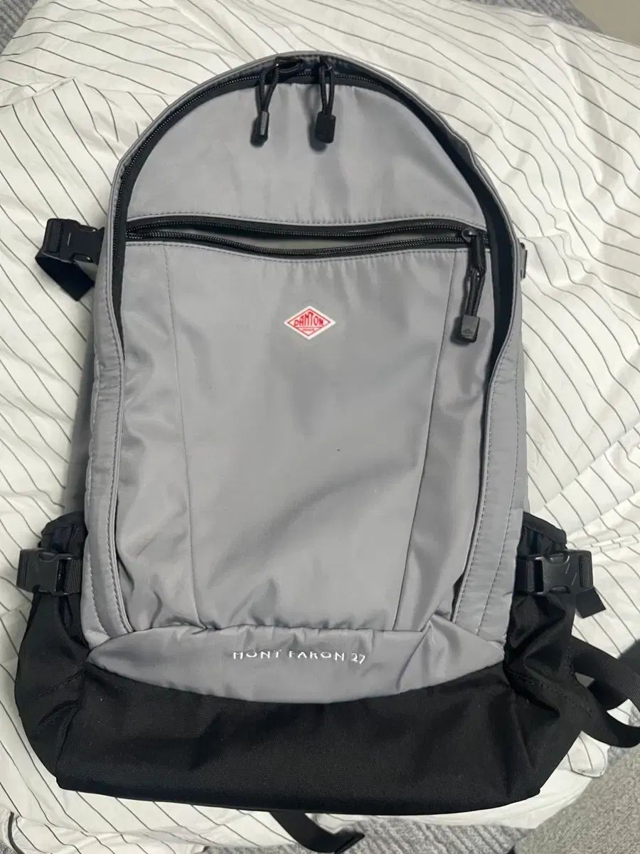 ダントン Mont Faron 27 バックパック グレー