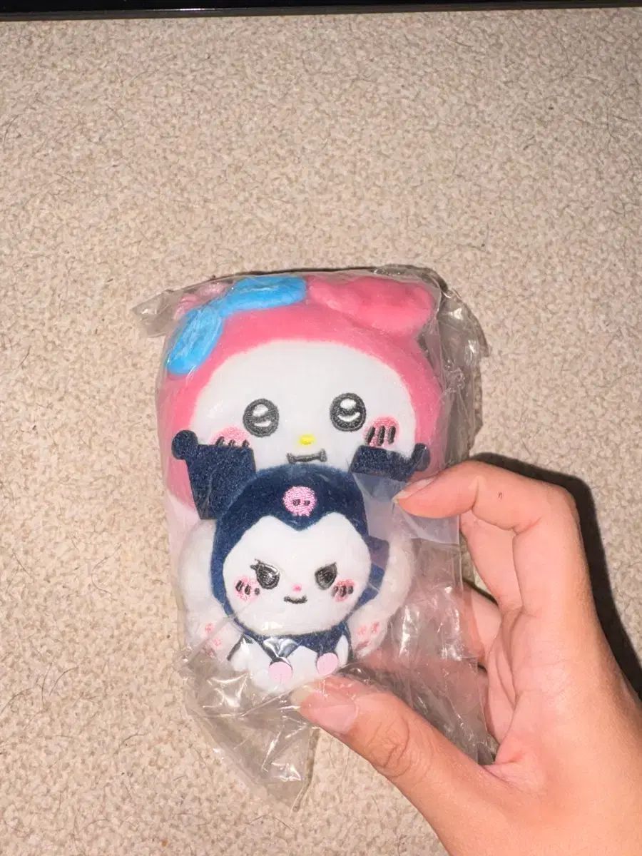 正規品 未開封 My Melody(マイメロディ) クロミ ナガノ ファーパペット コラボ キーホルダー ぬいぐるみ Sanrio