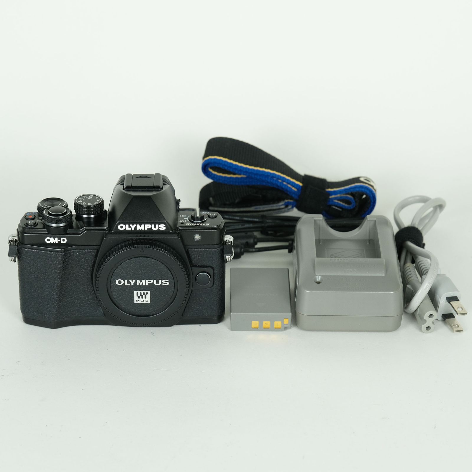 [良品 | シャッター数6,923回] OLYMPUS OM-D E-M10 Mark II [ボディ ブラック] | マイクロフォーサーズマウント