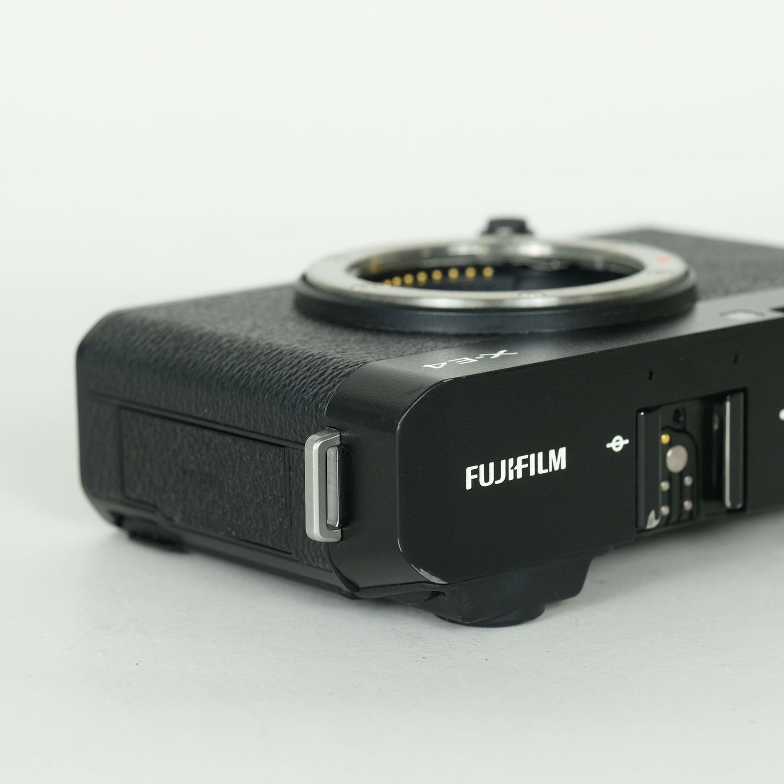 シャッターカウント極少504 FUJIFILM X-E4 BKボディ 良品 | シャッター数10,687回] FUJIFILM X-E4 [ボディ ブラック