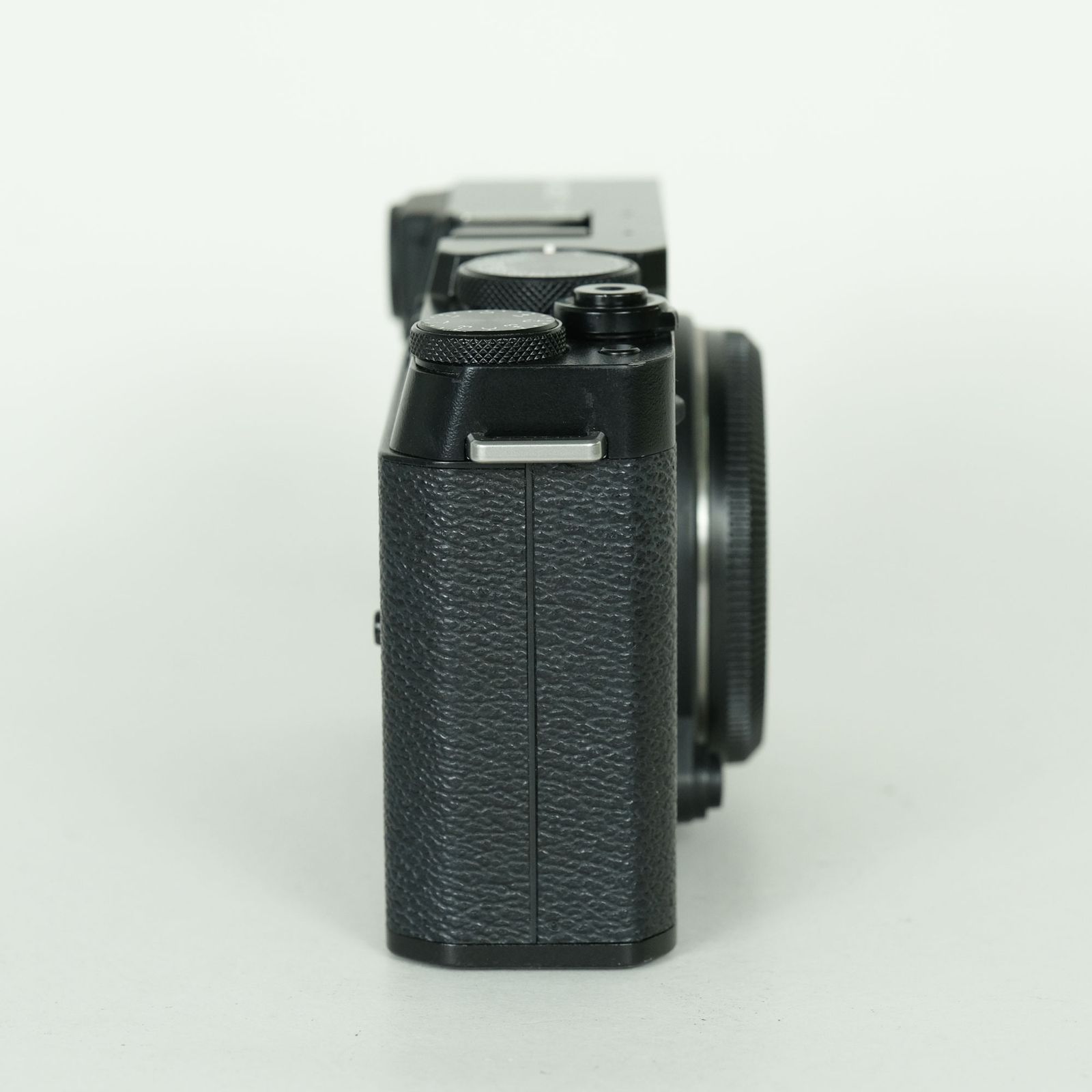 良品 | シャッター数10,687回] FUJIFILM X-E4 [ボディ ブラック