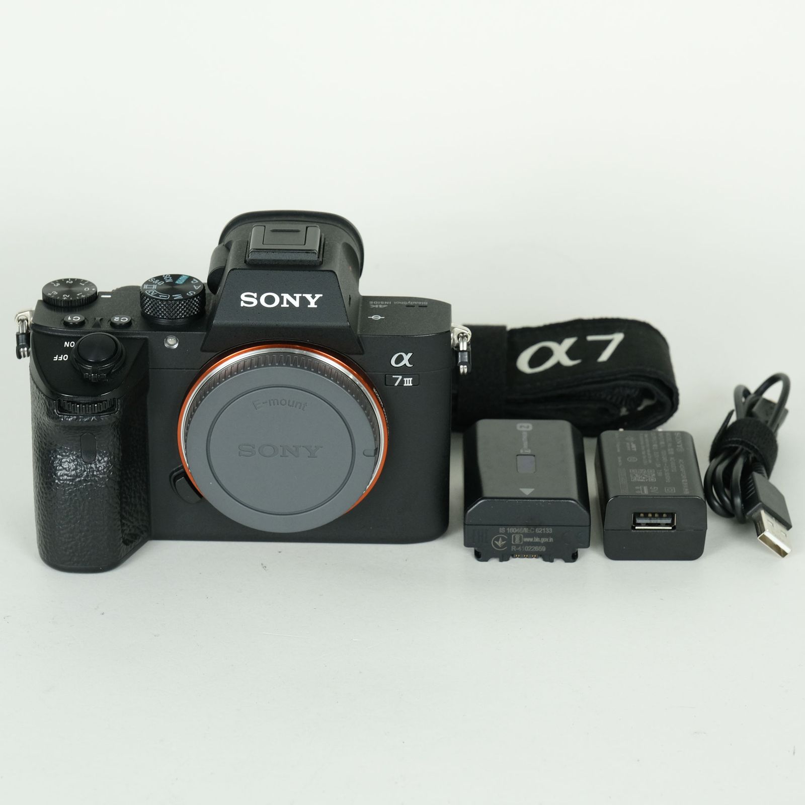 SONY α7 III ILCE-7M3本体(シャッター回数16369) 良品 | シャッター数105回] SONY α7 III（ILCE-7M3） [ボディ] | SONY