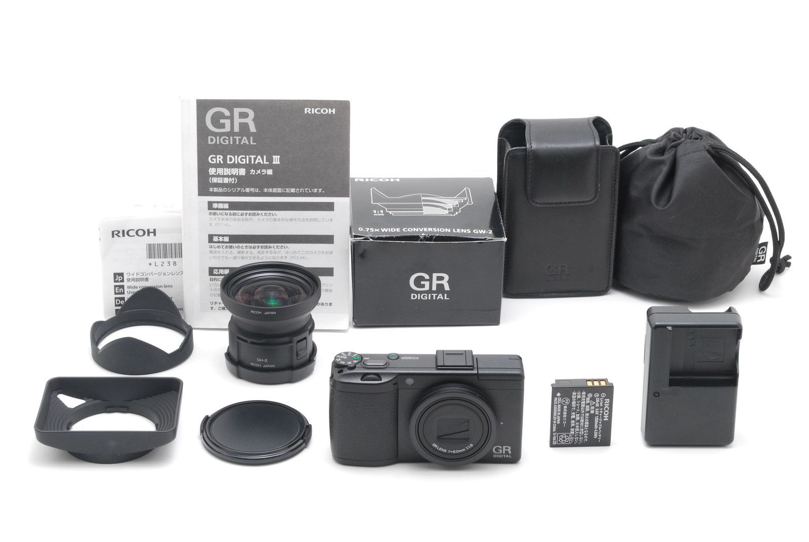 【美品】RICOH GR II ／シャッター少なめ◎バッテリー3個付き／即日発送 シャッター数:553【超美品】Ricoh リコーGR Digital III + GW-2 GH-2