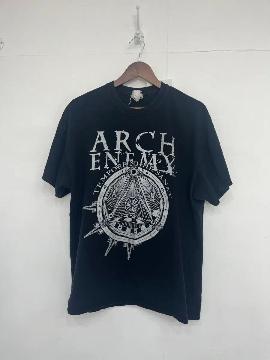 アーチエネミー ヴィンテージ バンドTシャツ