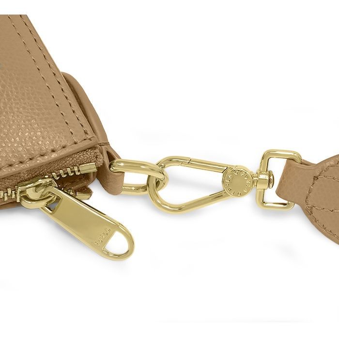 併売商品※◇未使用保管品◇FURLA【フルラ】斜めがけショルダーバッグ