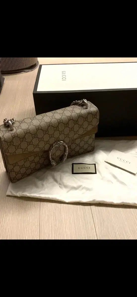 グッチ ディオニソス ショルダーバッグ ミディアム