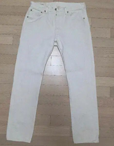 リーバイス 501 アイボリー W32 L32 サイズ