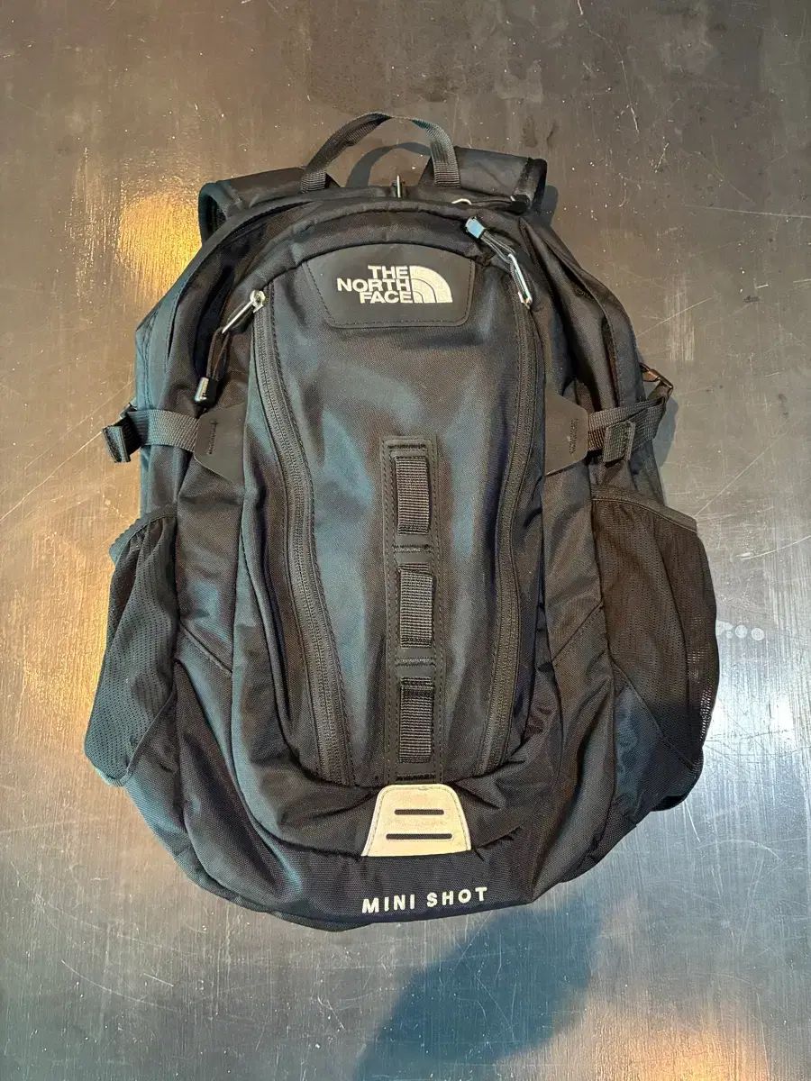 18L) THE NORTH FACE ザノースフェイス ミニショット バックパック ブラック