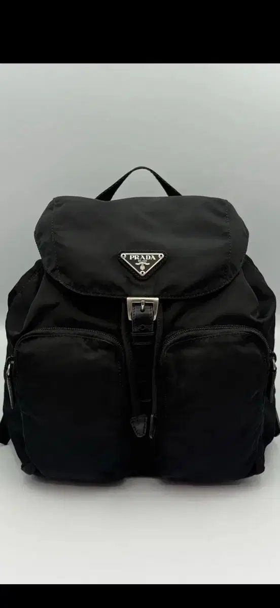 PRADA ナイロン バックパック (スモール)