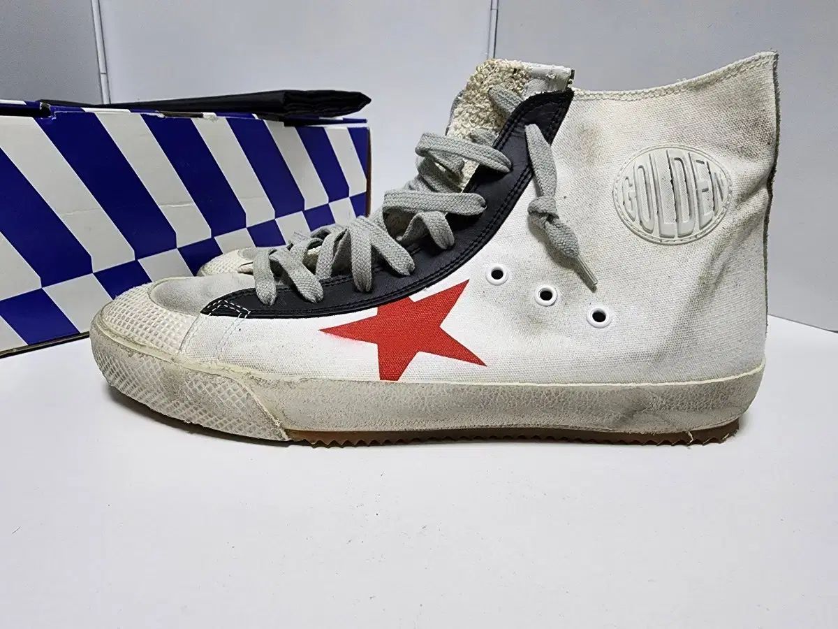GOLDEN GOOSE ゴールデングース フランシー ハイトップスニーカー 白 レッドスター 55,280円