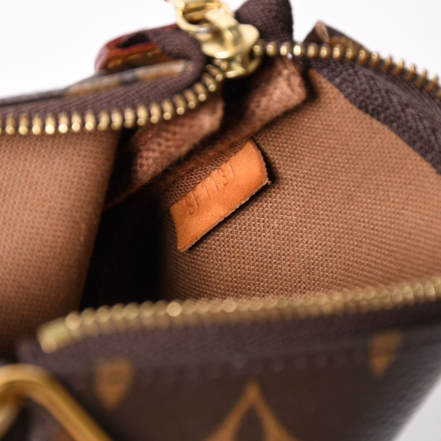 極美品 LOUIS VUITTON ルイヴィトン モノグラム ミニポシェット アクセ 