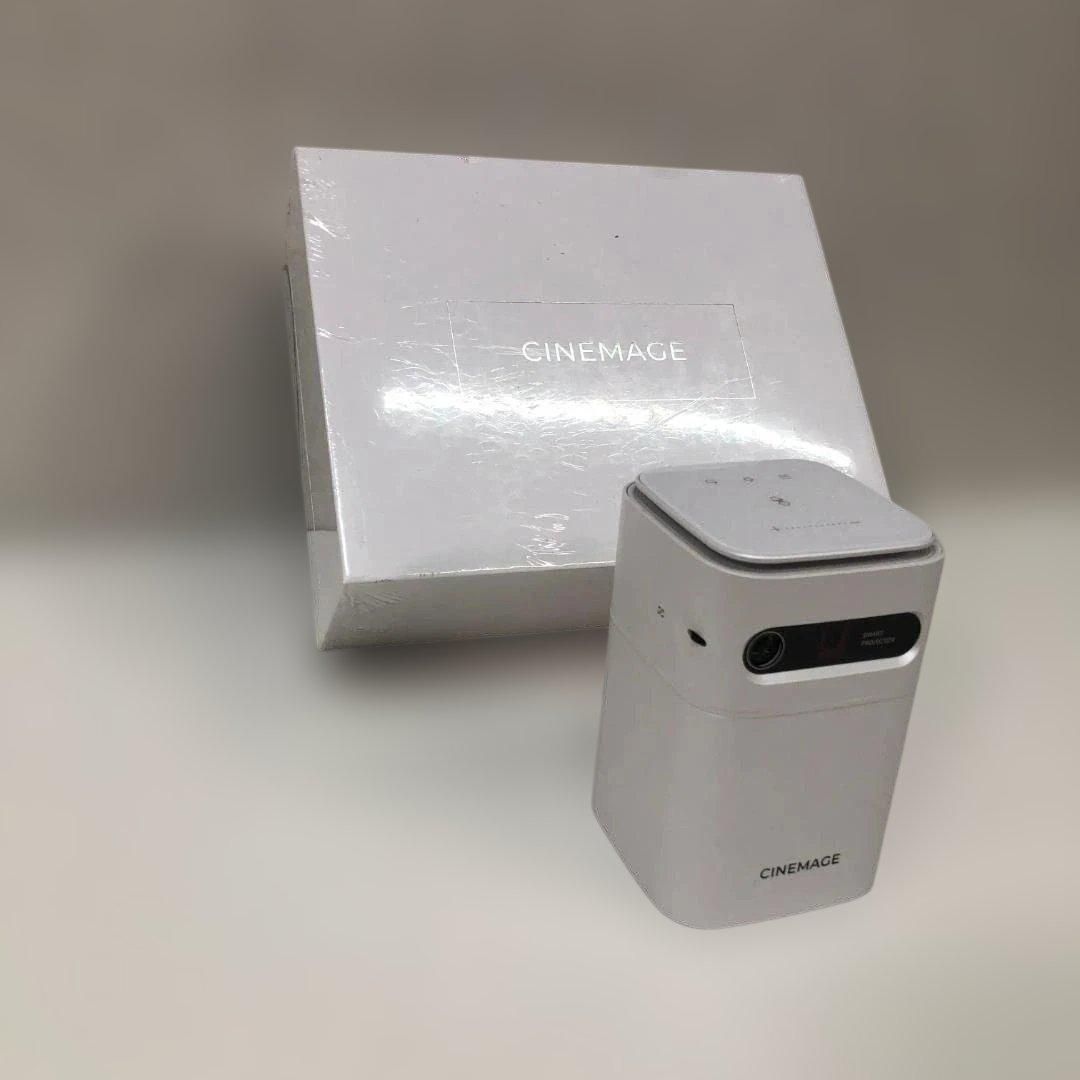 CINEMAGE mini-WH モバイルプロジェクター ホワイト 新品未使用 シュリンク未開封 Android搭載 Wi-Fi Bluetooth対応 YouTube Netflix 映画鑑賞 キャンプ 小型 軽量 7000mAh　260618-8