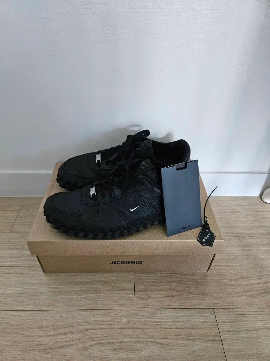 285 NIKE JACQUEMUS フォース ブラック