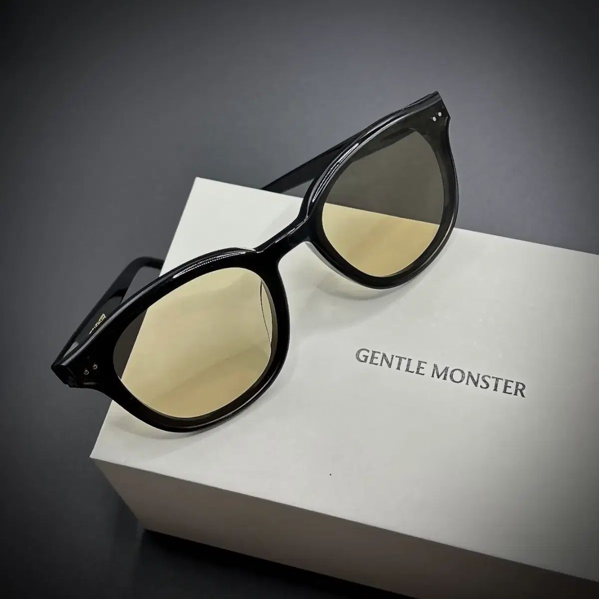 GENTLE MONSTER(ジェントルモンスター) ジェイド ティント サングラス ブラウン