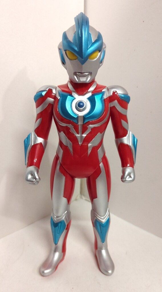 ブルマァク ブルマァクの怪獣シリーズ ウルトラマンギンガ ウルトラマンギンガ 新造形 赤成型 銀&メタ水色&黄スプレー BM238