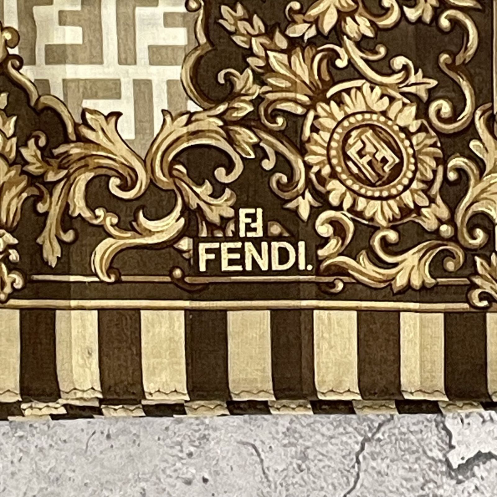 希少 極美品 FENDI フェンディ 大判ハンカチ ズッカ柄 市松模様