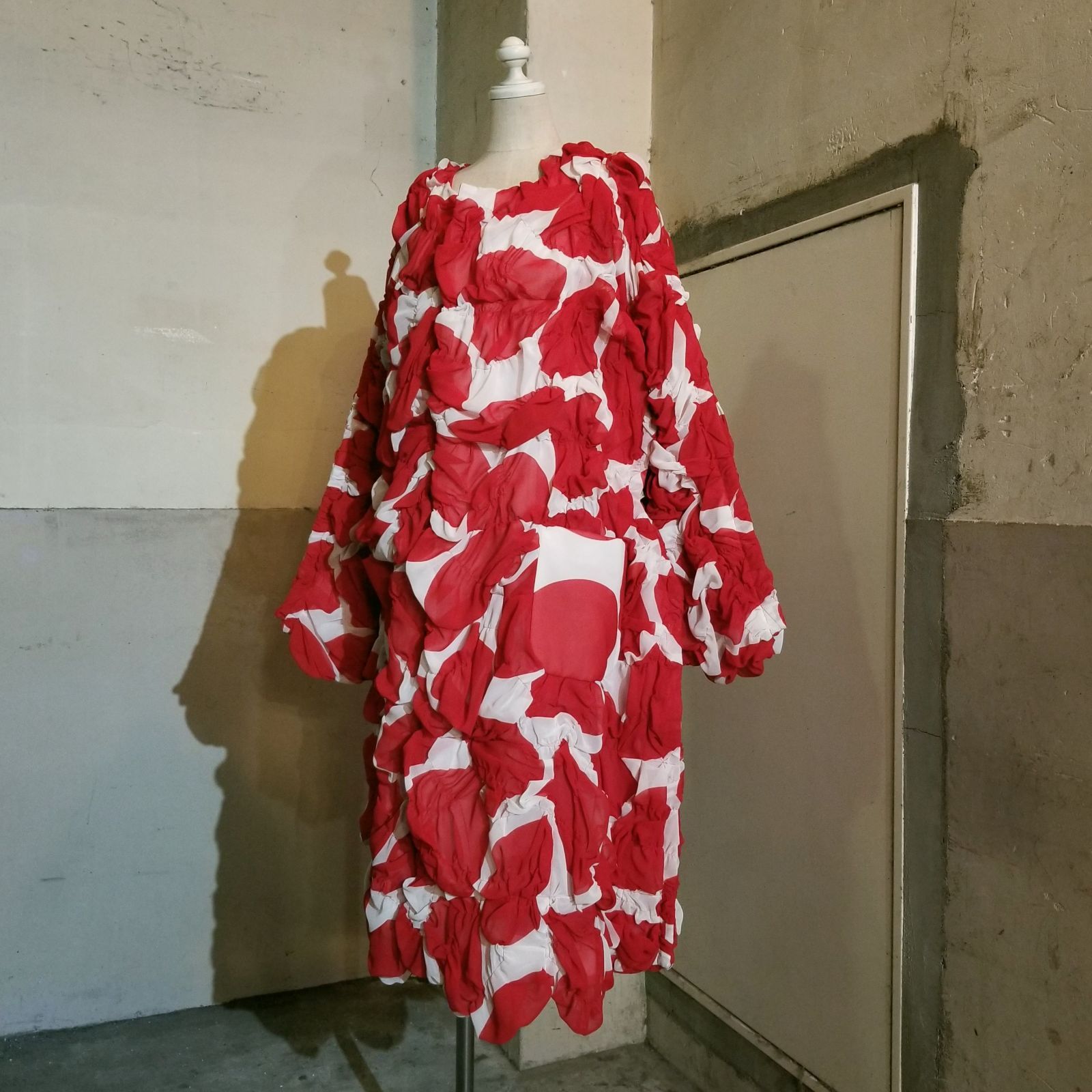 COMME des GARCONS 24ss シャーリング オーガンジーコート ポルカドット 二次元 ノーカラー S コムデギャルソン 2024ss AD2023