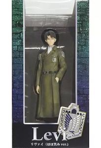 フィギュア リヴァイ（ほほ笑みver.） coat style 「進撃の巨人」 PVC&ABS製塗装済み完成品 ユニバーサル・スタジオ・ジャパン限定【10日以内発送】