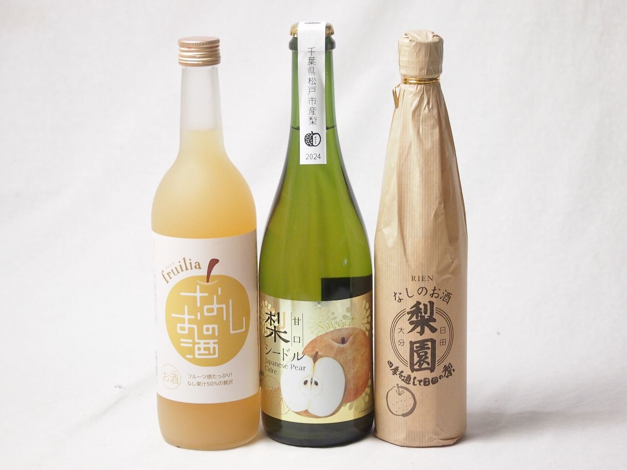 梨の果汁感たっぷり3本セット(アデカ 千葉県産甘口梨シードル6度(長野県) 中埜酒造 なしのお酒 7度(愛知県) 老松酒造 梨園 12度(大分県)) 750ml×1本 720ml×1本 500ml×1本