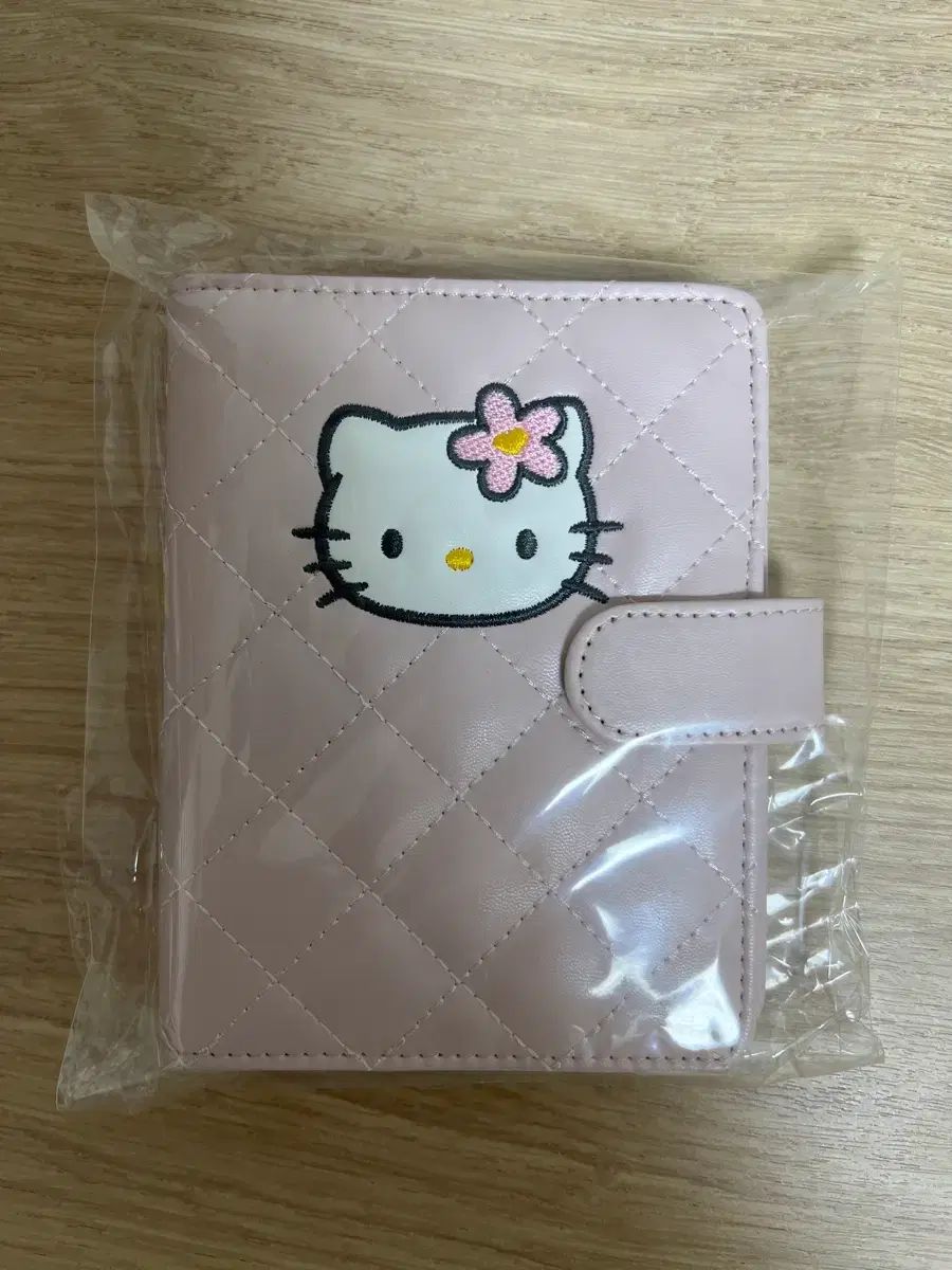 サンリオ 未開封 ハローキティ キルティング ダイアリー 新品