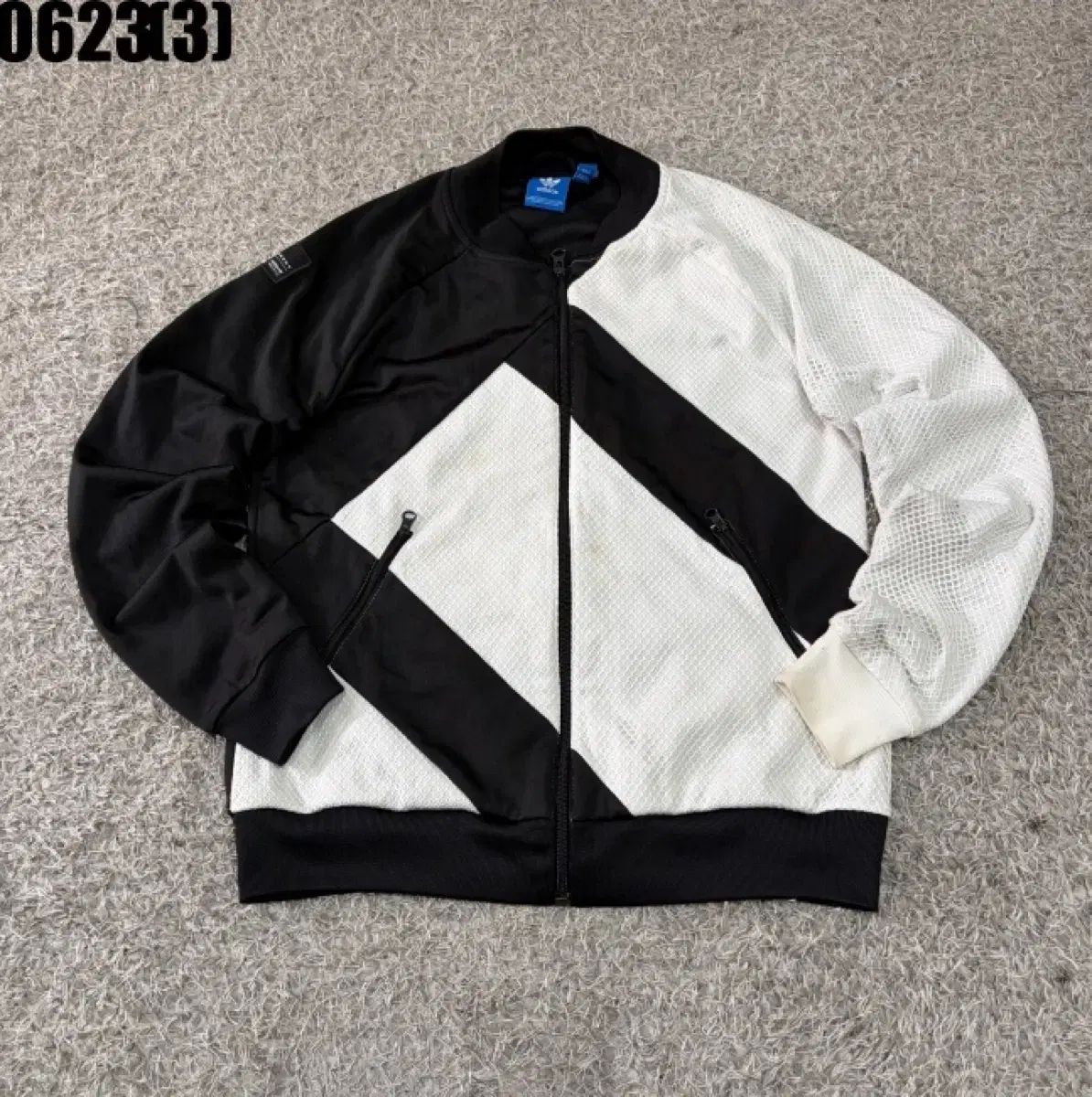 adidas トラックジャケット ジップアップジャージ XL ネイビー/レッド adidas トラックジャケット ジップアップジャージ XL ネイビー/レッド