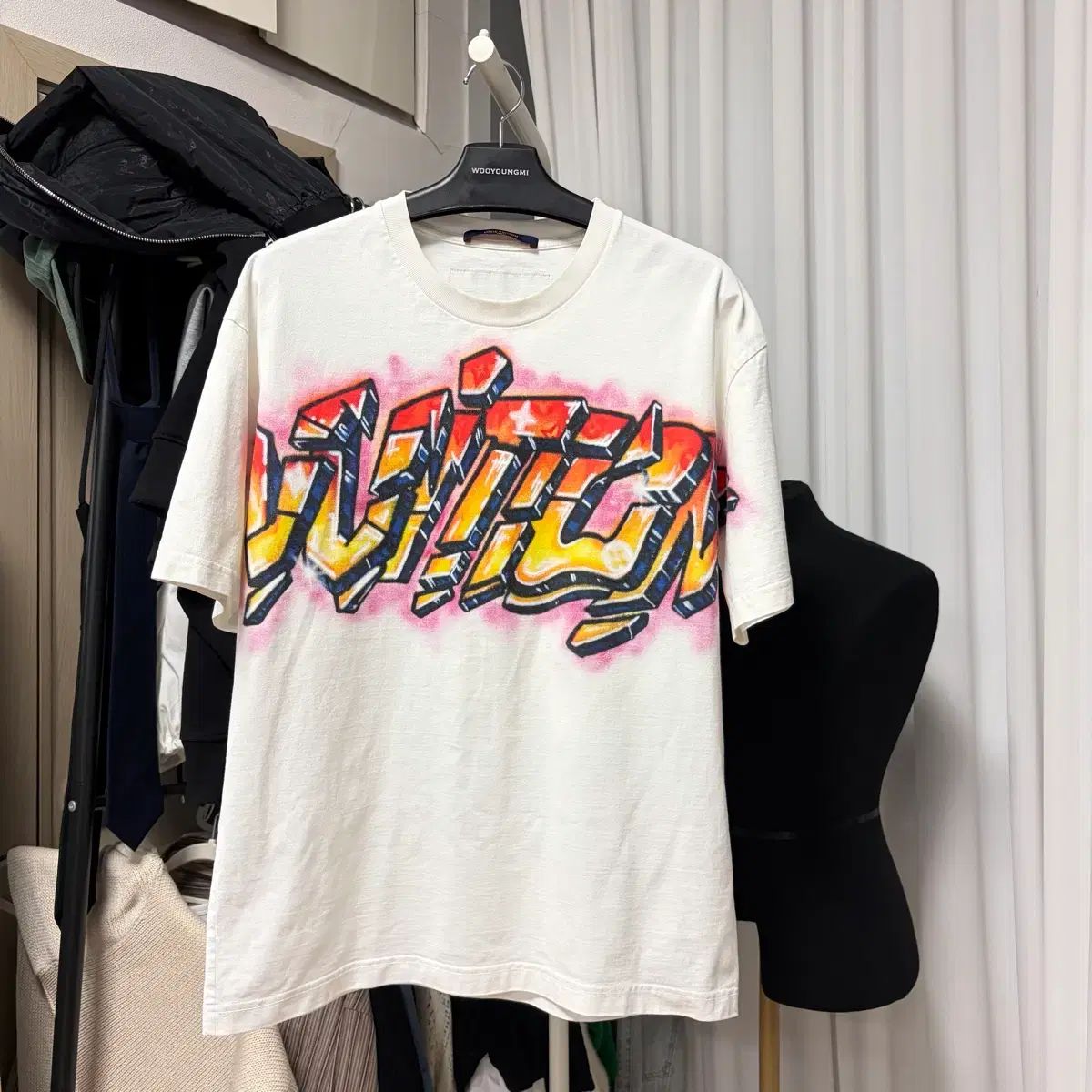 {ほぼ新品/L} ルイヴィトン グラフィティ Tシャツ 半袖
