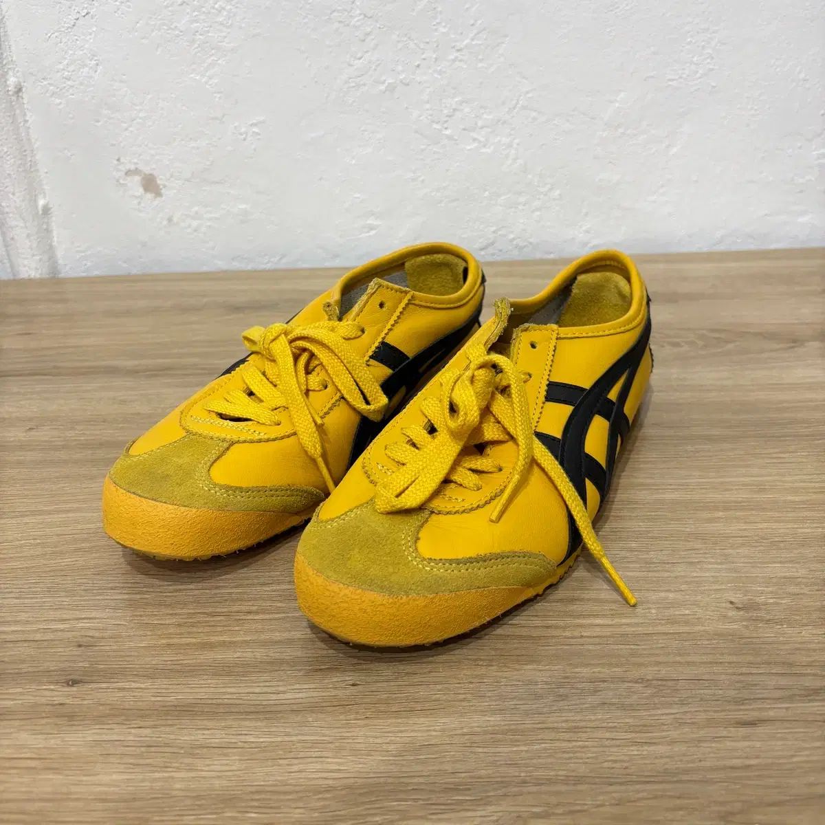 onitsuka tiger オニツカタイガー メキシコ 66 240サイズ