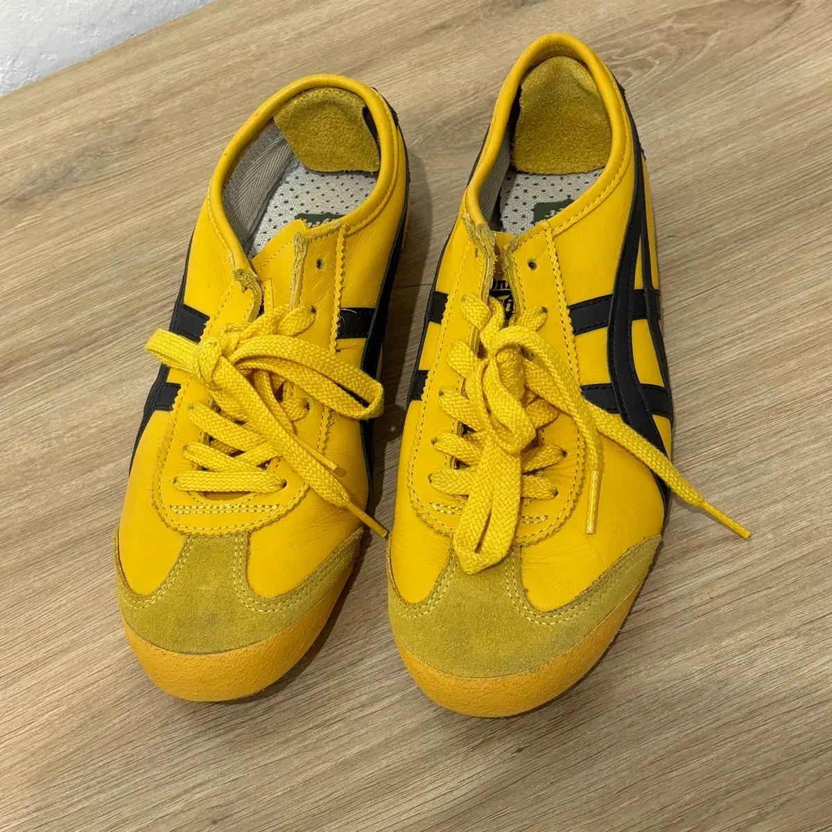 onitsuka tiger オニツカタイガー メキシコ 66 240サイズ