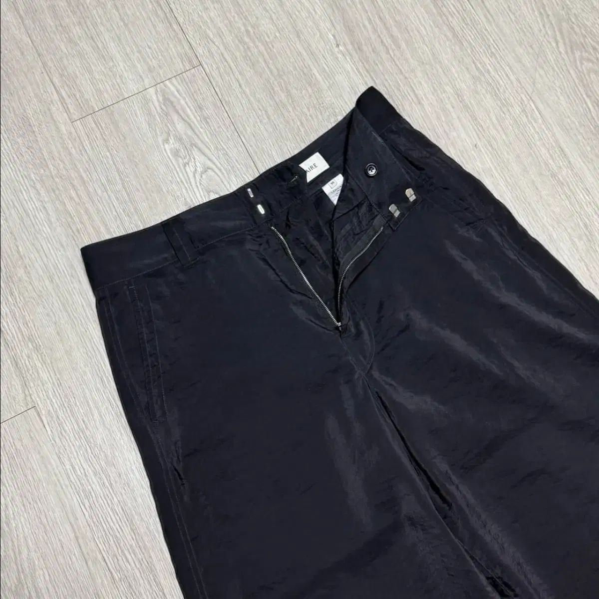 ルメール 26SS ドライシルク ストレート テーラード パンツ ブラック 50 ルメール 26SS ドライシルク ストレート テーラード パンツ ブラック 50