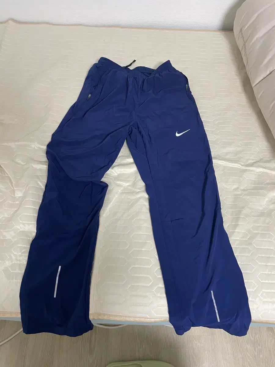 ナイキ ドライフィット ストレッチ ウーブン パンツ