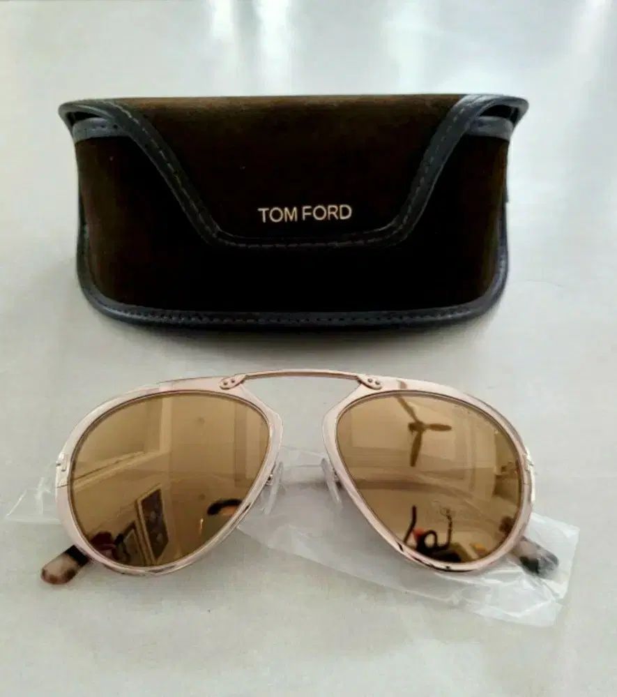 新品/TOM FORD トムフォード サングラス/ユニセックス ブランドサングラス