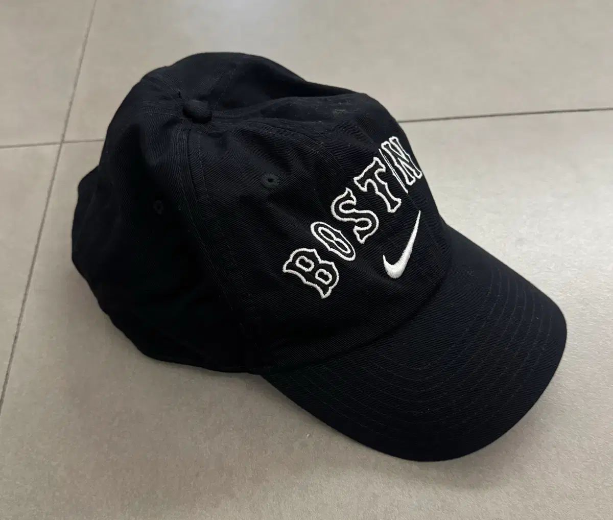 NIKE × MLB ボストン ベースボールキャップ