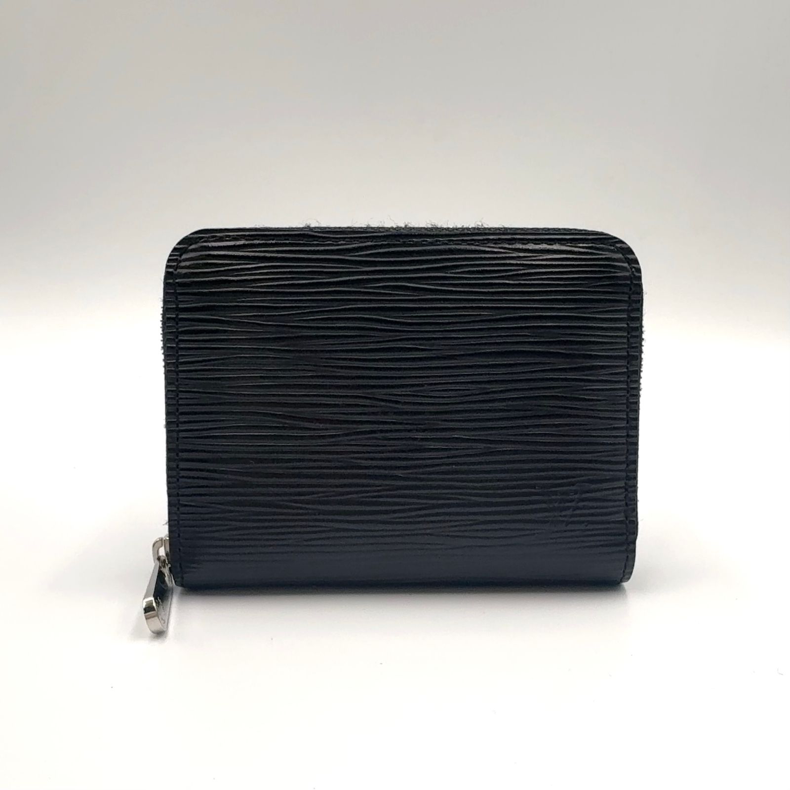 【新着】LOUIS VUITTON ジッピーコインパース エピ エピ ノワール レザー ブラック コインケース シルバー M60152