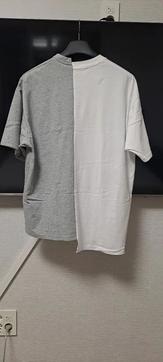オニツカタイガー オーバーサイズ 半袖Tシャツ 白/グレー