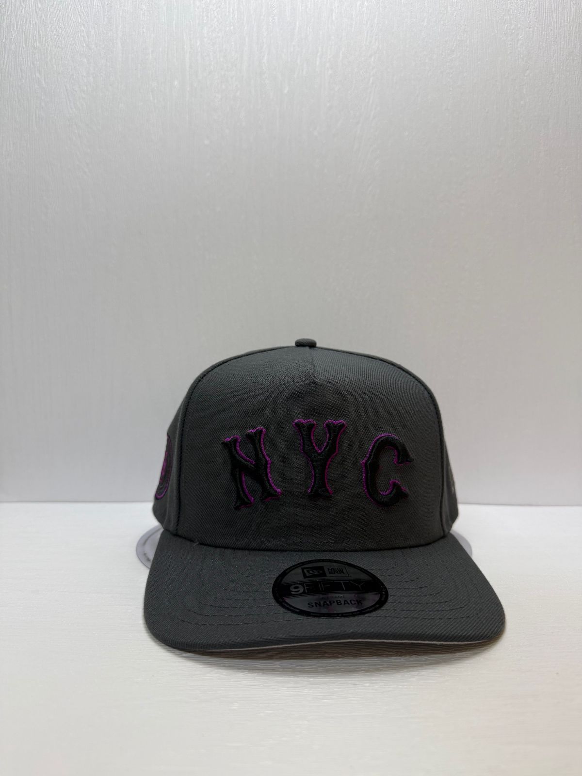 ニューエラ ニューヨークメッツ NYC 9fifty A-FRAME スナップバックキャップ ダークグレーカラー ニューエラ ニューヨークメッツ NYC 9fifty A-FRAME スナップバックキャップ ダークグレーカラー