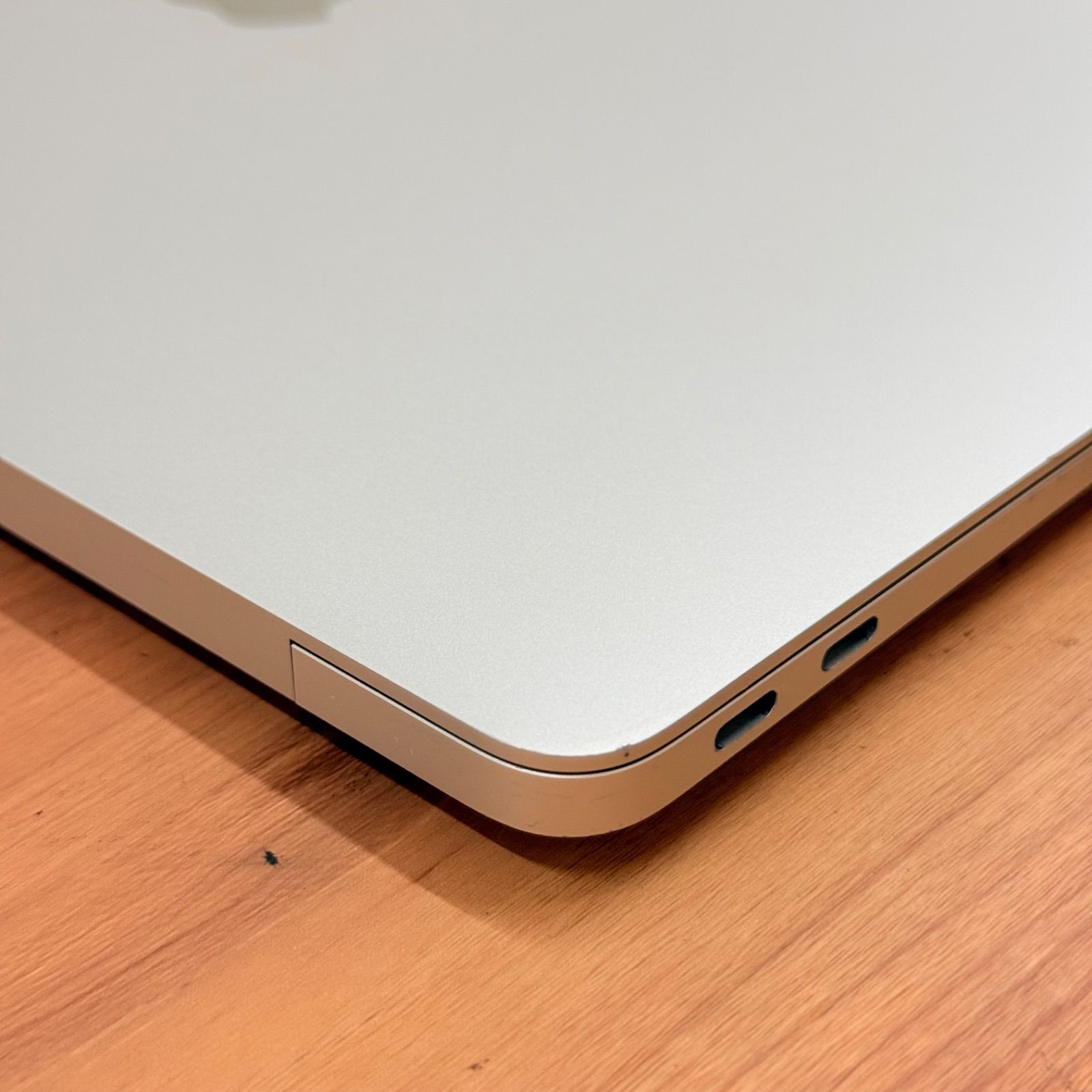 MacBook Air M1 13インチ 8GB/256GB シルバー シール跡 動作確認済】MacBook Air M1 13