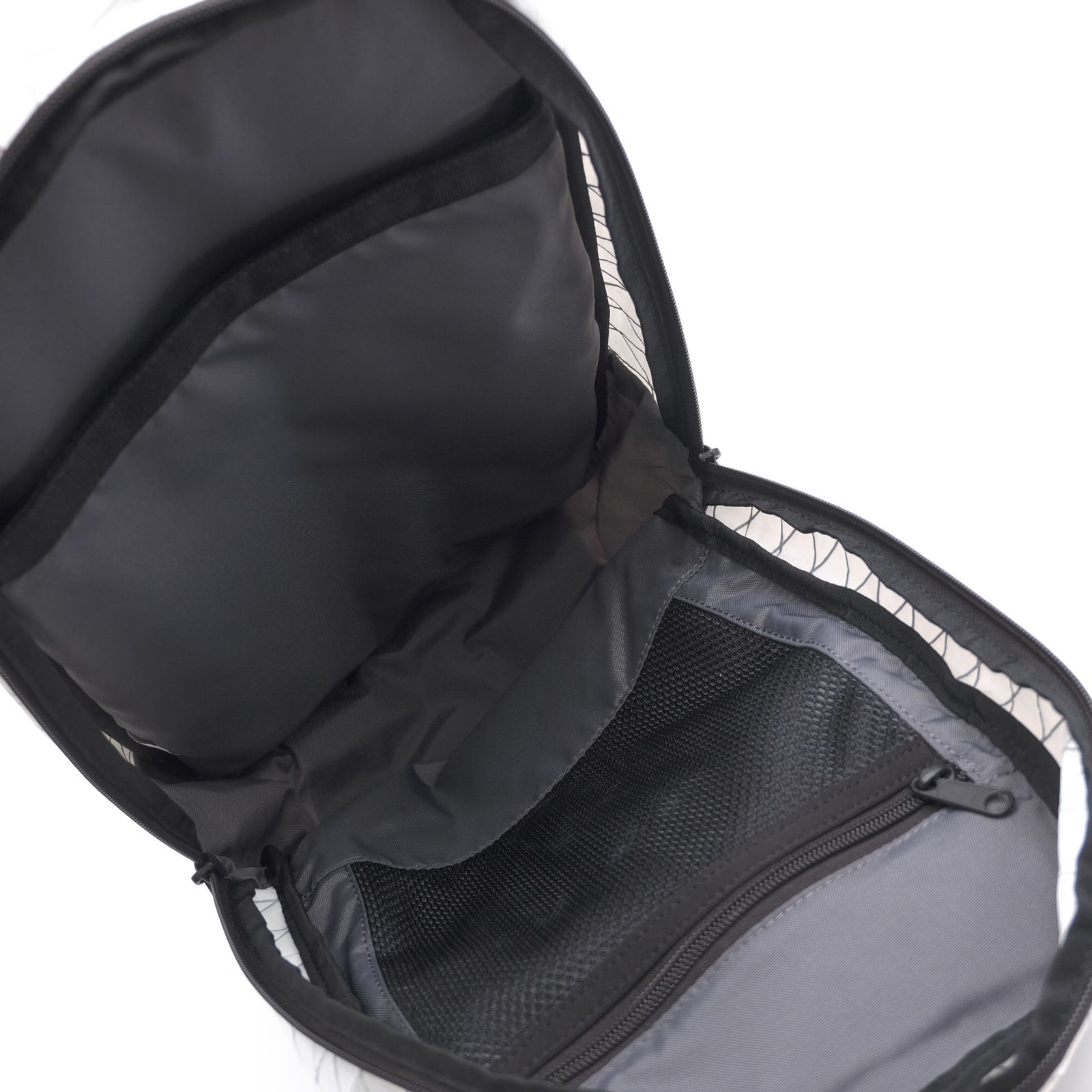 ブリーフィング／BRIEFING バッグ ショルダーバッグ 鞄 メンズ 男性 男性用 ナイロン ホワイト 白 BRA241L74 MFC SLING XP ボディバッグ ノートPC収納可