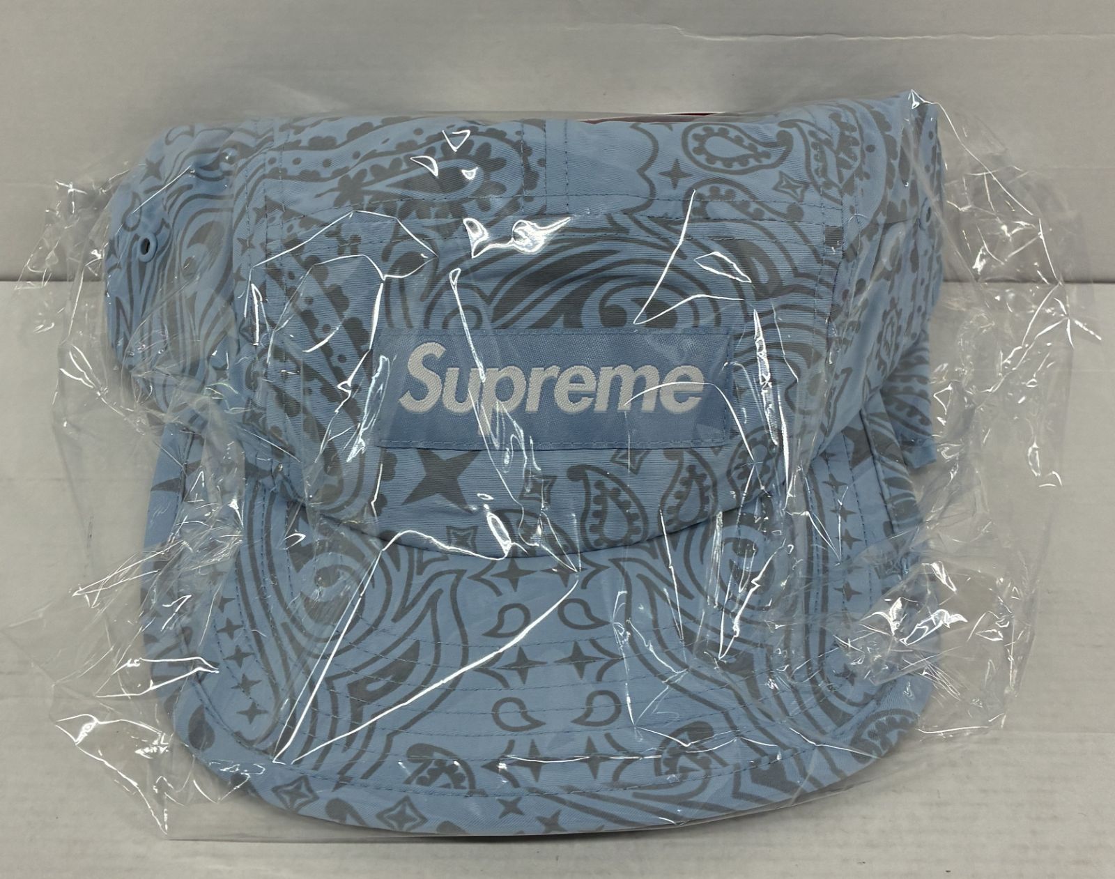 未使用 未開封 Supreme Reflective Bandana Sunshield Camp Cap Light Blue フリーサイズ シュプリーム バンダナ キャンプ キャップ 帽子 【S0511-001】〇 214