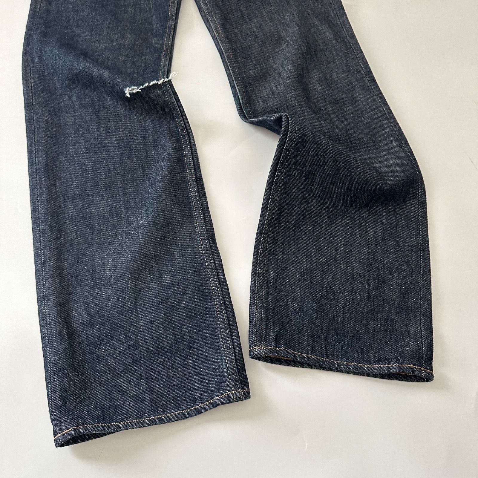 オーラリー AURALEE HARD TWIST DENIM 5P PANTS デニムパンツ インディゴ サイズ24 日本製 A00P02DM カットアウト リメイク 6JU064 オーラリー AURALEE HARD TWIST DENIM 5P PANTS デニムパンツ インディゴ サイズ24 日本製 A00P02DM カットアウト リメイク 6JU064