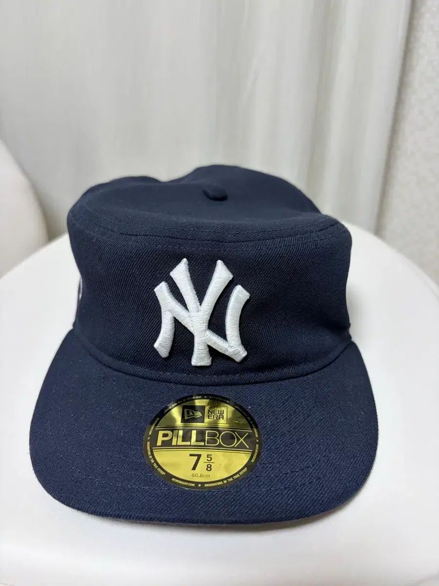 NEW ERA ボックス 7 5/8