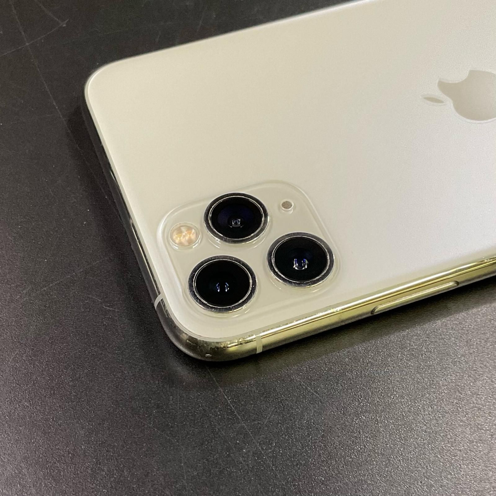 iPhone 11 Pro Max 256GB シルバー Softbank - メルカリ