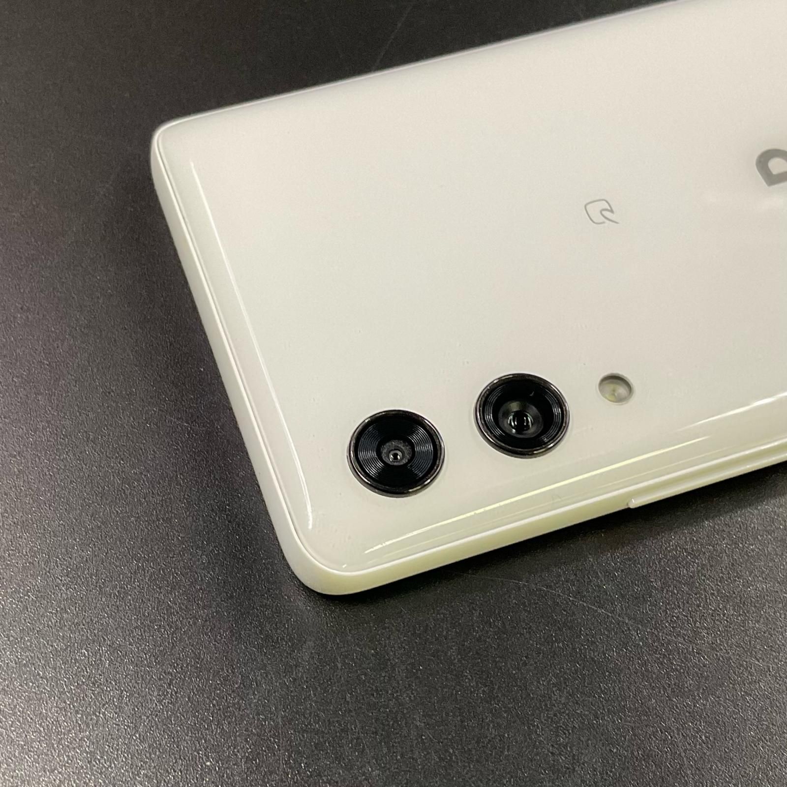 全額返金保証】Rakuten Hand 5G 128GB 白ロム P780 - メルカリ