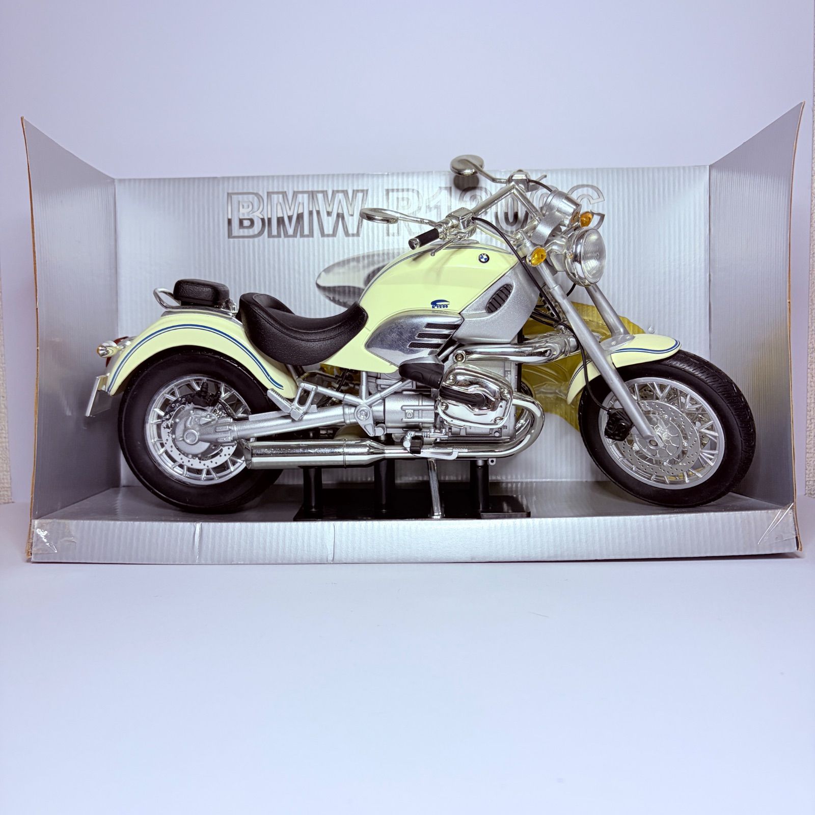 1/6 NEW RAY BMW R1200C 模型・プラモデル 品new-ray 1:6 BMW R1200C