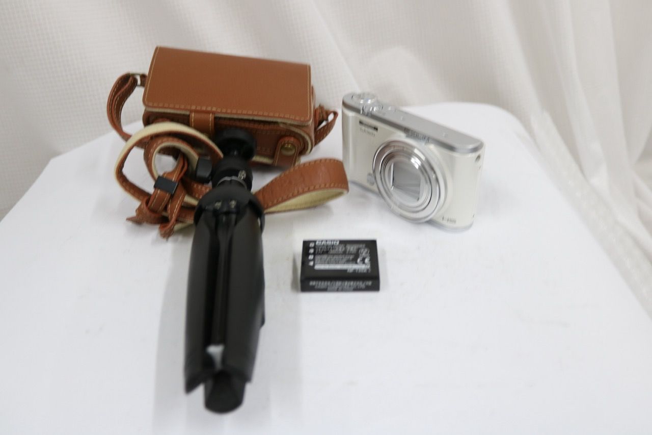 【外観美品】 カシオ Casio EXILIM EX-ZR3200 12x ホワイト 付属品多数 コンパクトデジタルカメラ e13930