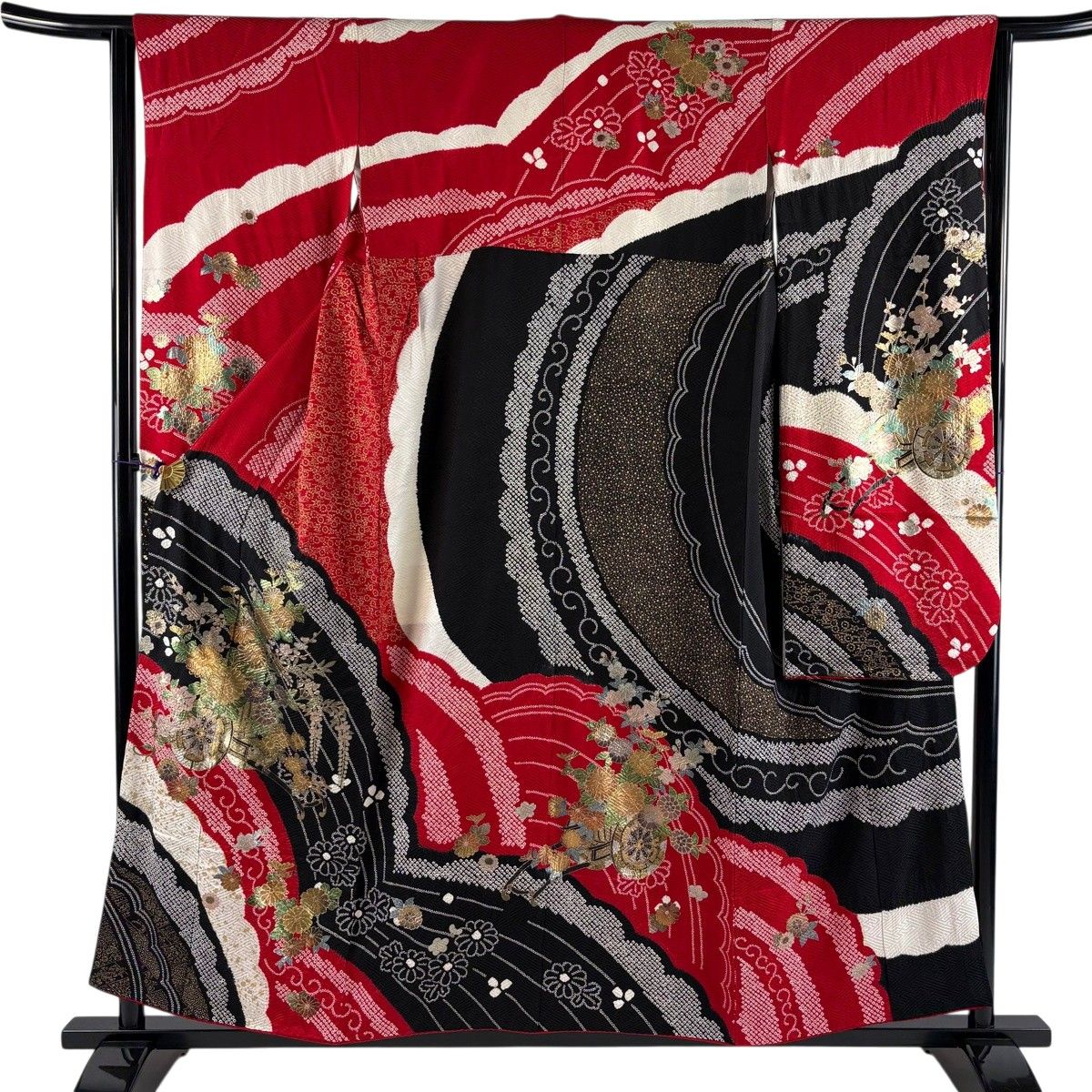 振袖 身丈154cm 裄丈63.5cm S 袷 花車 草花 金銀彩 絞り 赤 正絹 秀品 【中古】