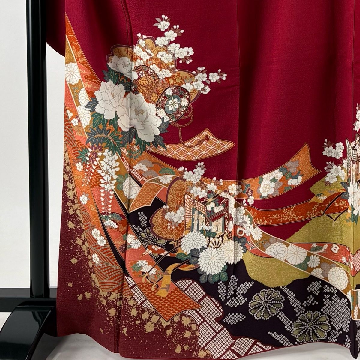 振袖 身丈167.5cm 裄丈66cm M 袷 鼓 熨斗 金彩 茜色 正絹 秀品 【中古