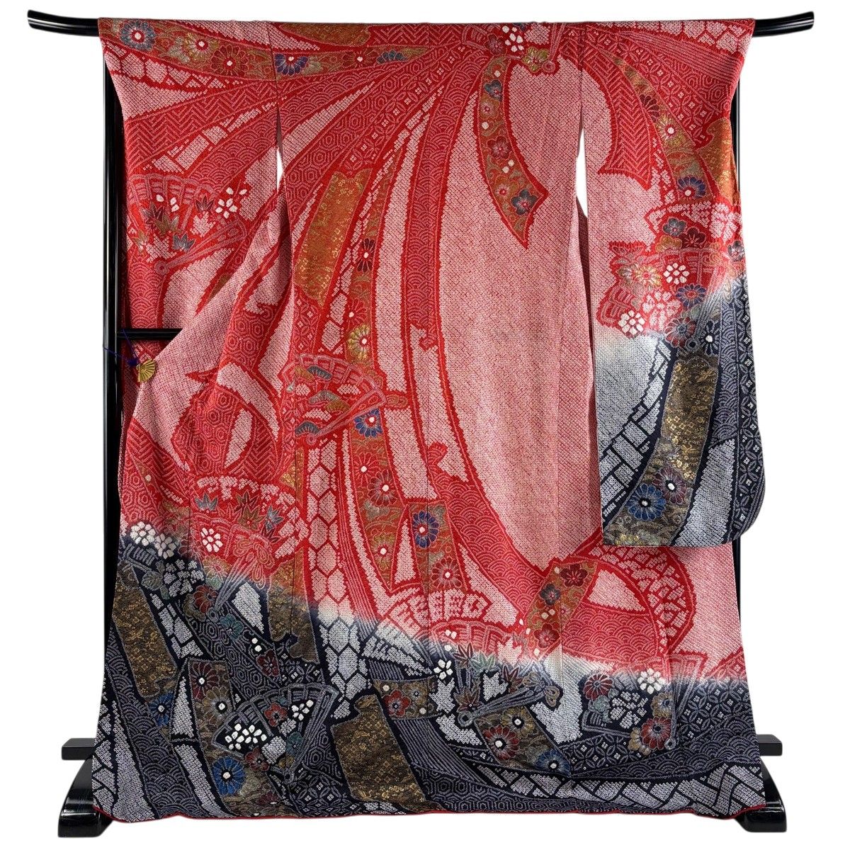 振袖 身丈175cm 裄丈68cm L 袷 桧扇 菊 金彩 絞り 赤 正絹 名品 【中古】