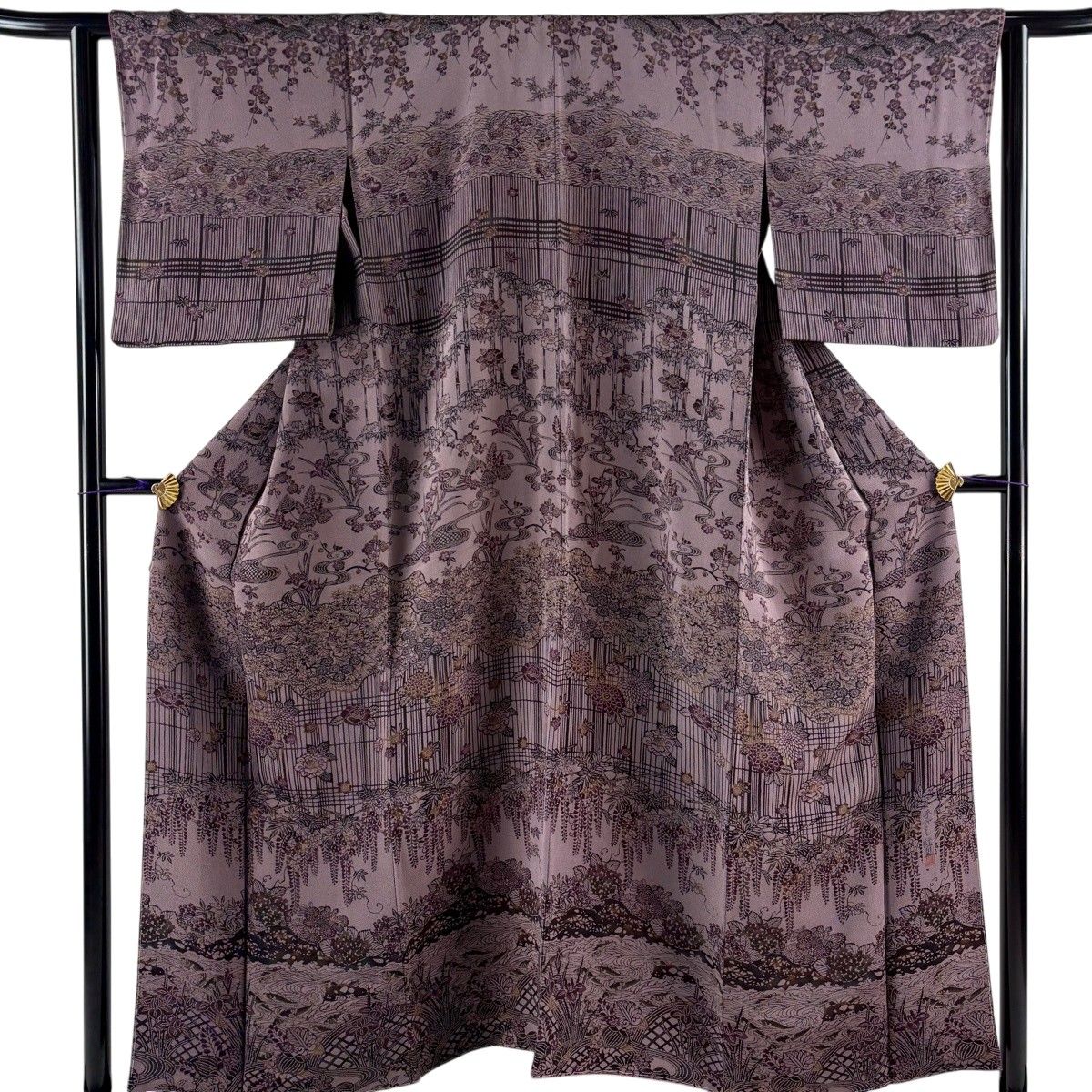 【美品】 訪問着 身丈153.5cm 裄丈63.5cm S 袷 手ざし紅型 落款 草花 流水 縮緬 灰紫 正絹 名品 【中古】